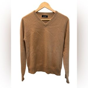Naadam V-Neck Cashmere Sweater